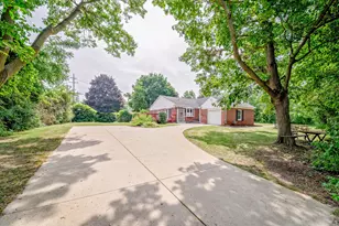 9772 Grosse Ile Pkwy, Grosse Ile, MI 48138 - Photo 4