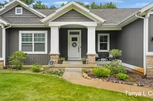 9266 Trafalgar Dr SE, Alto, MI 49302 - Photo 4