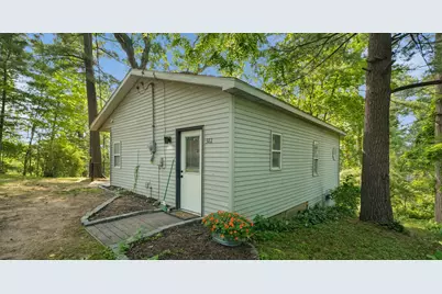 382 W Pine Drive, Greenville, MI 48838 - Photo 2