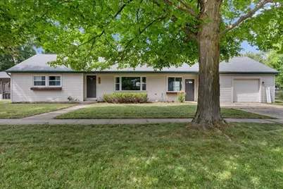 309 W South Street, Hastings, MI 49058 - Photo 2