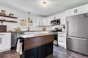 309 W South St, Hastings, MI 49058 - Photo 8