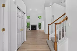 13500 Cambridge Ct, Plymouth, MI 48170 - Photo 2