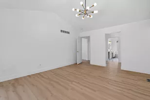 13500 Cambridge Ct, Plymouth, MI 48170 - Photo 30