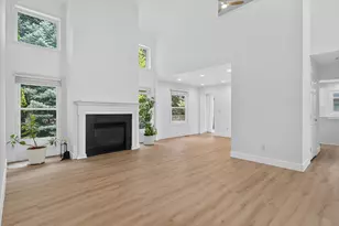 13500 Cambridge Ct, Plymouth, MI 48170 - Photo 12