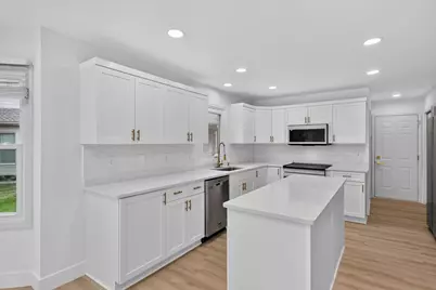 13500 Cambridge Court, Plymouth, MI 48170 - Photo 20