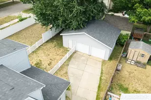 919 Myrtle St NW, Grand Rapids, MI 49504 - Photo 48