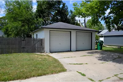 332 E Michigan Avenue, Three Rivers, MI 49093 - Photo 6