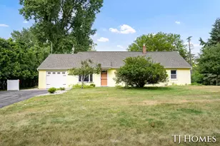 2215 Maguire Ave NE, Grand Rapids, MI 49525 - Photo 46