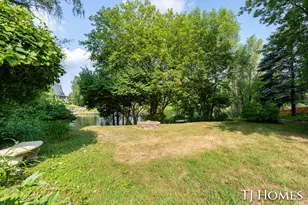 2215 Maguire Ave NE, Grand Rapids, MI 49525 - Photo 32