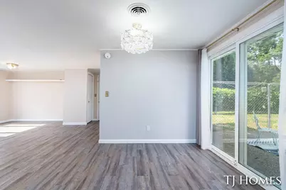 2215 Maguire Avenue NE, Grand Rapids, MI 49525 - Photo 10