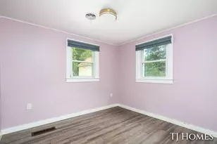 2215 Maguire Ave NE, Grand Rapids, MI 49525 - Photo 18