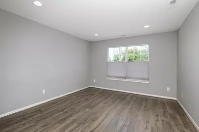 9621 Lakeside Drive, Ypsilanti, MI 48197 - Photo 14