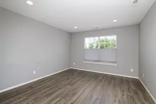 9621 Lakeside Dr, Ypsilanti, MI 48197 - Photo 14