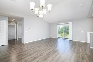 9621 Lakeside Dr, Ypsilanti, MI 48197 - Photo 10