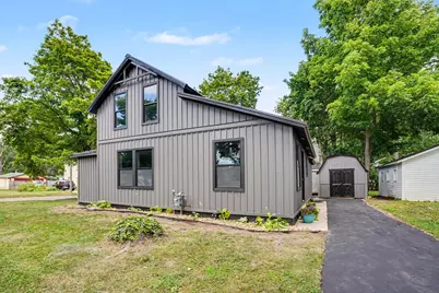 216 W Cushman Street, Three Rivers, MI 49093 - Photo 1