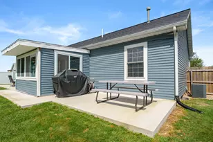1138 Wintercherry Ln, Vicksburg, MI 49097 - Photo 24