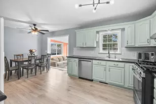 1138 Wintercherry Ln, Vicksburg, MI 49097 - Photo 12
