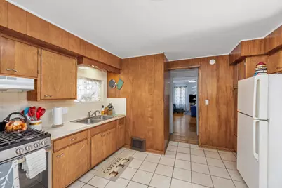 852 Leonard Street NE, Grand Rapids, MI 49503 - Photo 8