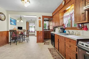 601 Elm St, Three Rivers, MI 49093 - Photo 6