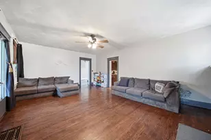 414 Division St, Adrian, MI 49221 - Photo 8