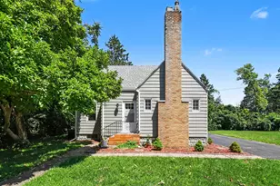 1549 Broadway, Benton Harbor, MI 49022 - Photo 2