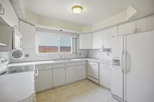 30701 Ventura St, Southfield, MI 48076 - Photo 10