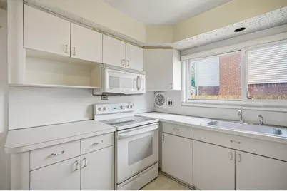 30701 Ventura Street, Southfield, MI 48076 - Photo 12