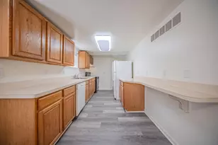 2472 Hawks Rd, Ann Arbor, MI 48108 - Photo 6
