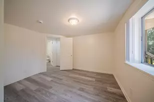 2472 Hawks Rd, Ann Arbor, MI 48108 - Photo 12