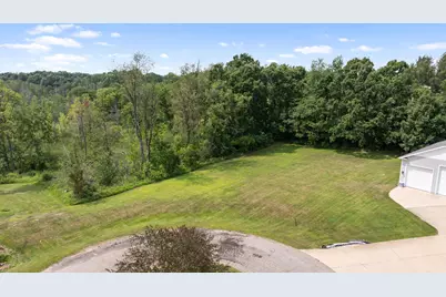 2728 Carric Court #11, Jackson, MI 49201 - Photo 2