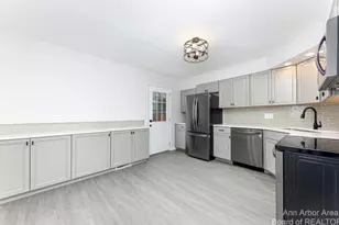 1036 N Maple Rd, Ann Arbor, MI 48103 - Photo 10