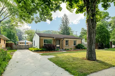 1036 N Maple Road, Ann Arbor, MI 48103 - Photo 1