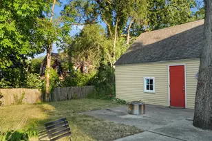 1236 Benjamin Ave SE, Grand Rapids, MI 49506 - Photo 44
