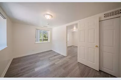 2472 Hawks Road, Ann Arbor, MI 48108 - Photo 14
