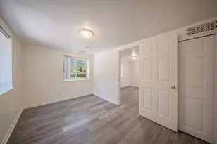 2472 Hawks Rd, Ann Arbor, MI 48108 - Photo 14