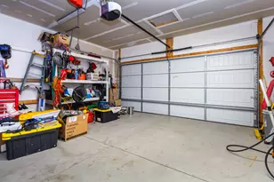 635 Rockway Dr, Linden, MI 48451 - Photo 40
