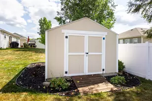 635 Rockway Dr, Linden, MI 48451 - Photo 48