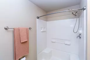 635 Rockway Dr, Linden, MI 48451 - Photo 28