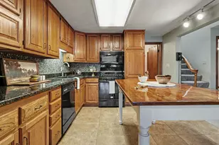 70219 Hilltop Dr, Union, MI 49130 - Photo 12
