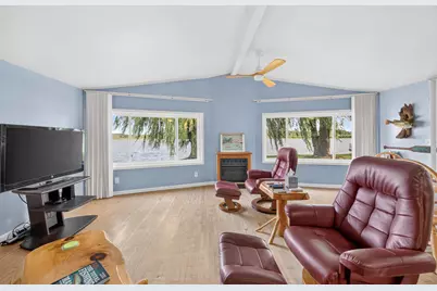 9582 N Shore Drive, Evart, MI 49631 - Photo 18