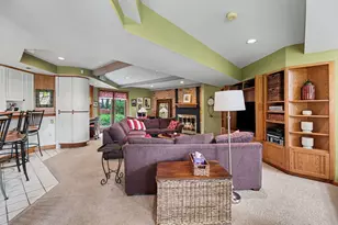 460 E Long Lake Rd, Bloomfield Hills, MI 48304 - Photo 16