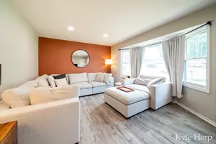 1038 Ferris St NW, Grand Rapids, MI 49544 - Photo 8