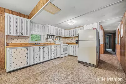 3502 Holiday Drive, Greenville, MI 48838 - Photo 8