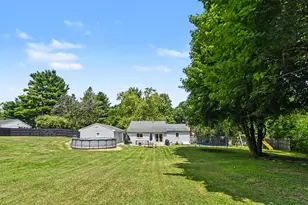 325 Burt Ave, Jackson, MI 49201 - Photo 26
