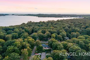 1371 Edgewood Dr, Holland, MI 49424 - Photo 66