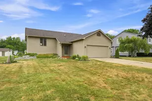 6108 Thorncliff Dr, Swartz Creek, MI 48473 - Photo 2