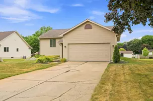 6108 Thorncliff Dr, Swartz Creek, MI 48473 - Photo 1