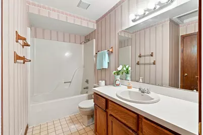 6108 Thorncliff Drive, Swartz Creek, MI 48473 - Photo 14