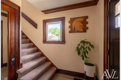 1014 Crescent Street NE, Grand Rapids, MI 49503 - Photo 4