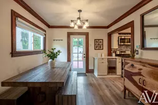 1014 Crescent St NE, Grand Rapids, MI 49503 - Photo 8